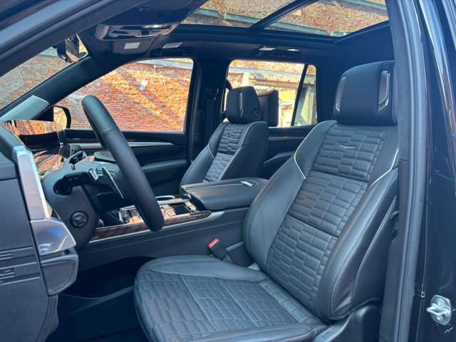 CADILLAC ESCALADE 2025 Image 31