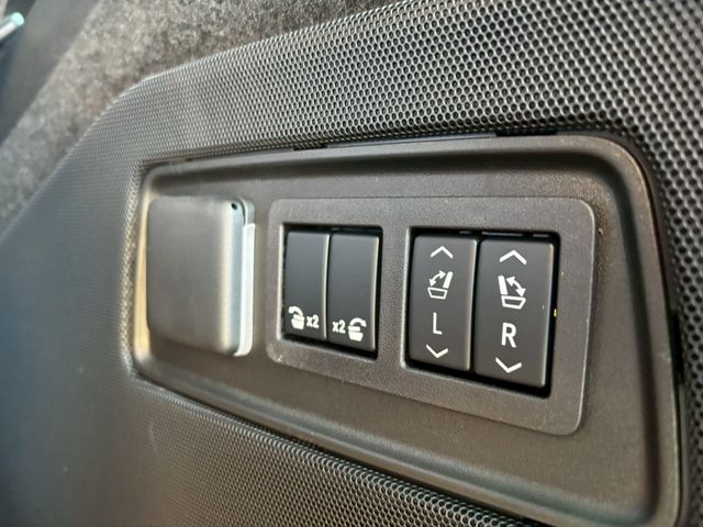 CADILLAC ESCALADE 2025 Image 31