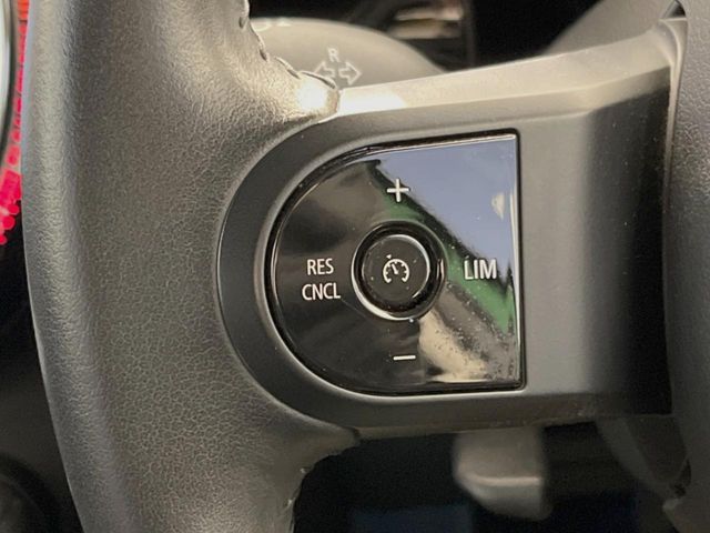 BMW MINI COOPER D 5DOOR 2022 Image 31