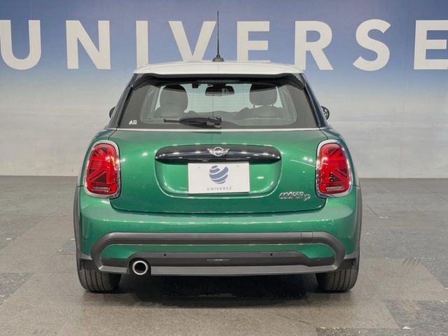 BMW MINI COOPER D 5DOOR 2022 Image 31