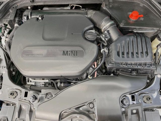 BMW MINI COOPER D 5DOOR 2022 Image 31