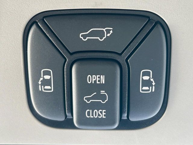 TOYOTA VELLFIRE 2013 Image 31