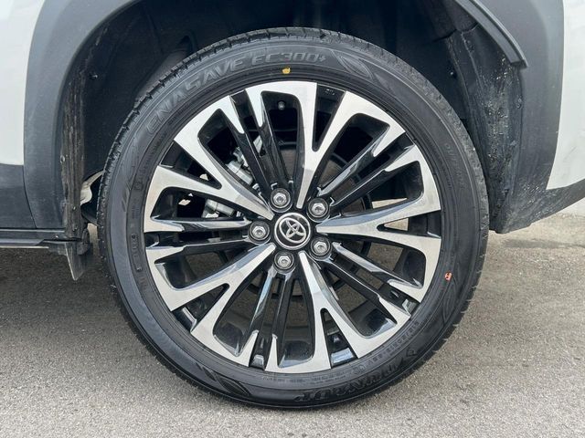 TOYOTA YARIS CROSS HYBRID 2025 Image 31