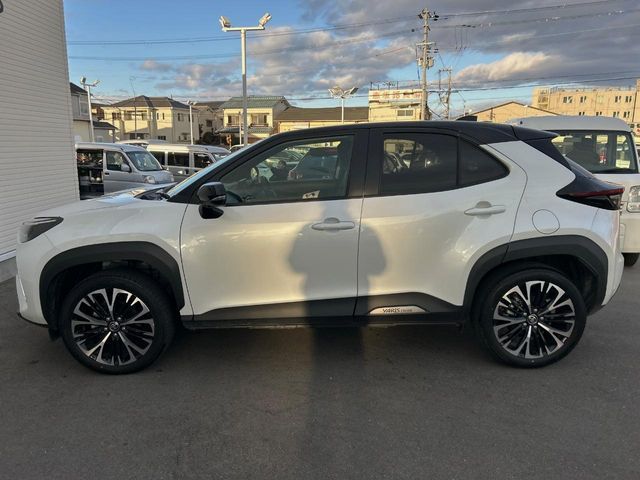 TOYOTA YARIS CROSS HYBRID 2025 Image 31