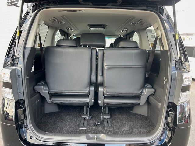 TOYOTA VELLFIRE 2013 Image 31