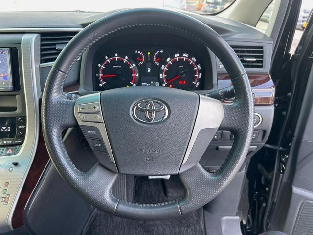 TOYOTA VELLFIRE 2013 Image 31