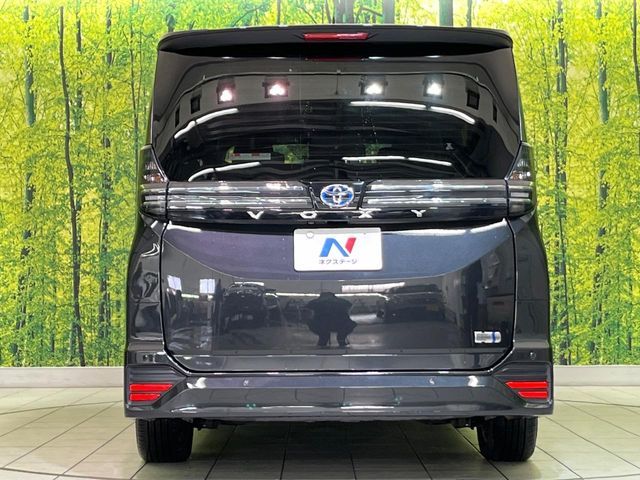TOYOTA VOXY HYBRID 2023 Image 31