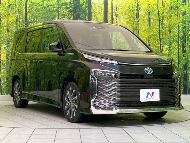 TOYOTA VOXY HYBRID 2023 Image 31