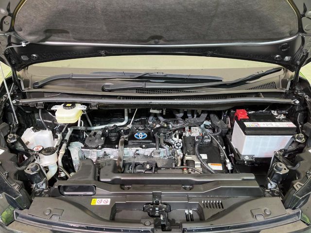 TOYOTA VOXY HYBRID 2023 Image 31