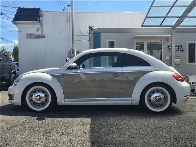 VOLKSWAGEN THE BEETL 2012 Image 31