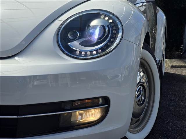 VOLKSWAGEN THE BEETL 2012 Image 31
