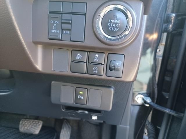 TOYOTA ROOMY 4WD 2021 Image 31