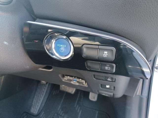 TOYOTA PRIUS 4WD 2021 Image 31