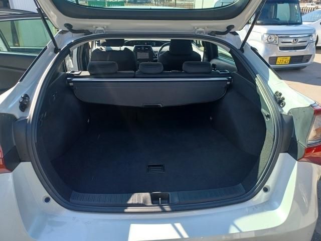 TOYOTA PRIUS 4WD 2021 Image 31