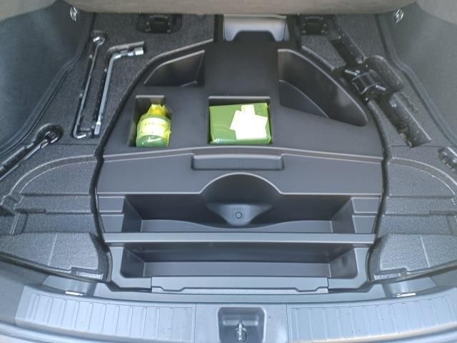 TOYOTA PRIUS 4WD 2021 Image 31