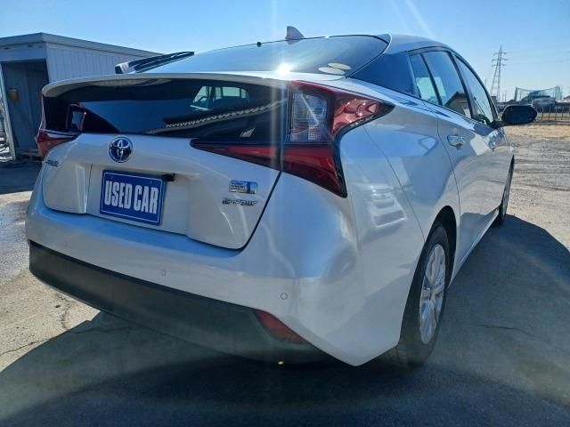 TOYOTA PRIUS 4WD 2021 Image 31