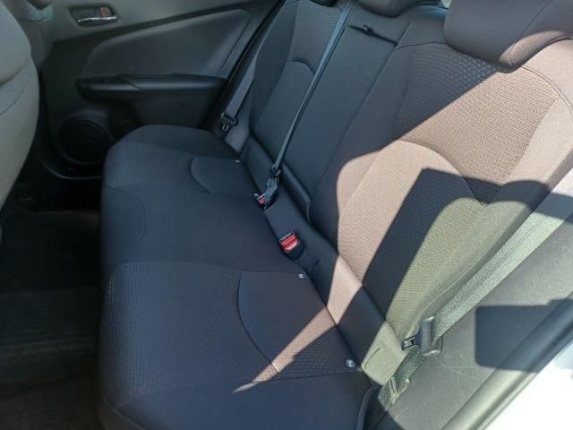 TOYOTA PRIUS 4WD 2021 Image 31