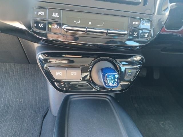 TOYOTA PRIUS 4WD 2021 Image 31