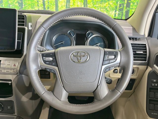TOYOTA LANDCRUISER PRADO 2023 Image 31