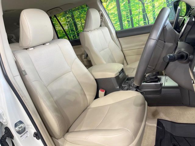 TOYOTA LANDCRUISER PRADO 2023 Image 31