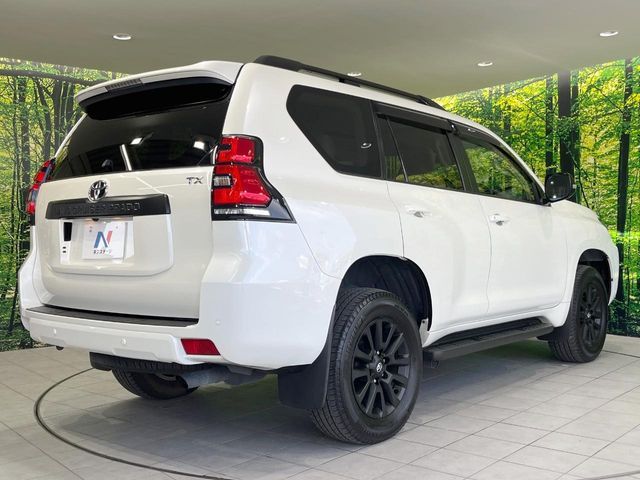 TOYOTA LANDCRUISER PRADO 2023 Image 31
