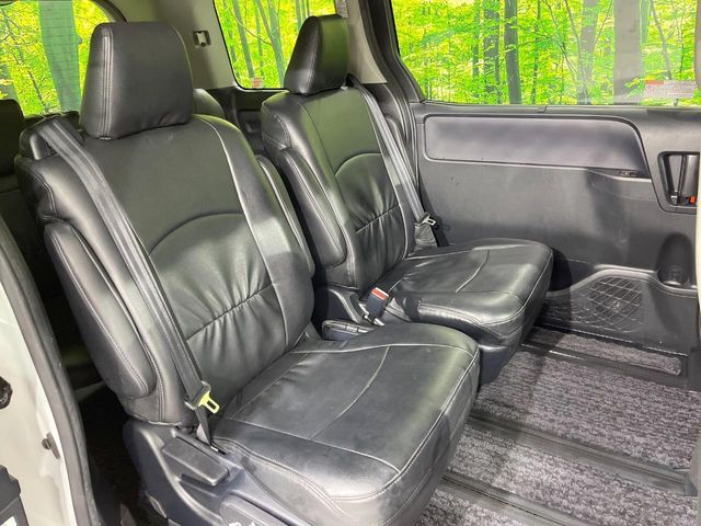 TOYOTA VOXY 2016 Image 31