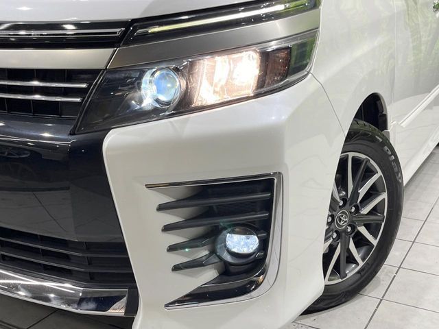 TOYOTA VOXY 2016 Image 31