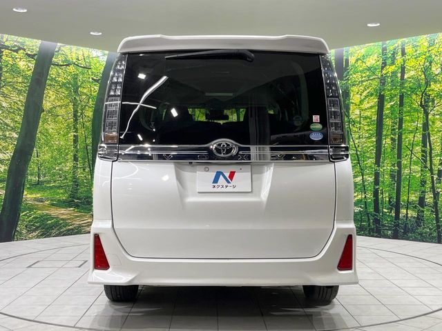 TOYOTA VOXY 2016 Image 31