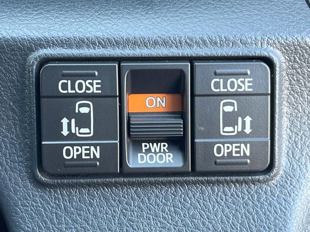 TOYOTA SIENTA HYBRID 2015 Image 31