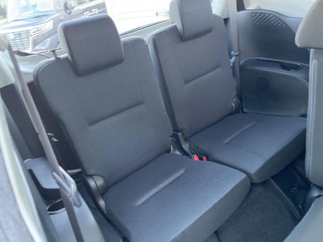 TOYOTA SIENTA HYBRID 2015 Image 31