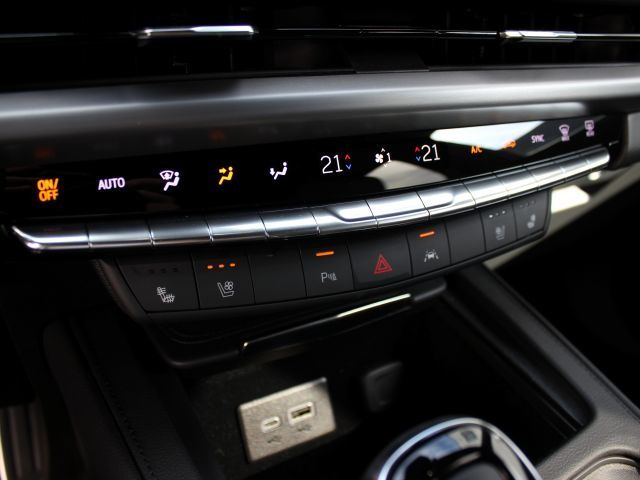 CADILLAC XT4 2025 Image 31