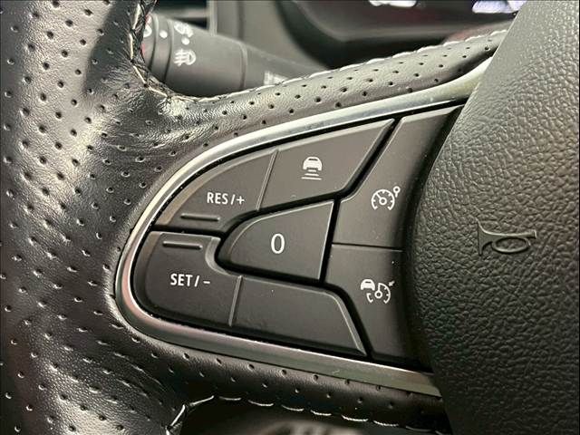 RENAULT MEGANE HATCH 2023 Image 31