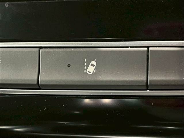 RENAULT MEGANE HATCH 2023 Image 31