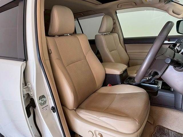 TOYOTA LANDCRUISER PRADO 2023 Image 31