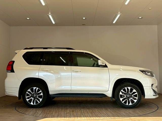 TOYOTA LANDCRUISER PRADO 2023 Image 31