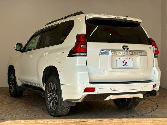 TOYOTA LANDCRUISER PRADO 2023 Image 31