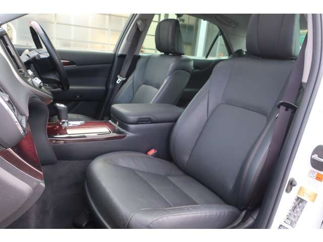 TOYOTA CROWN MAJESTA HYBRID 2016 Image 31