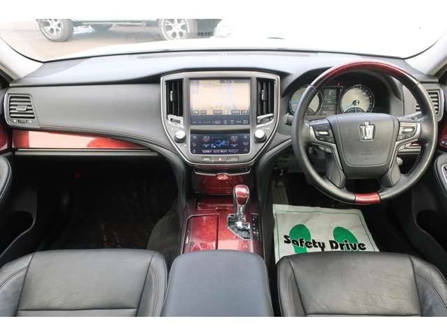 TOYOTA CROWN MAJESTA HYBRID 2016 Image 31