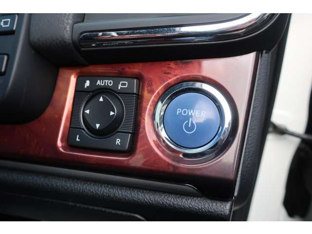 TOYOTA CROWN MAJESTA HYBRID 2016 Image 31