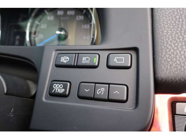 TOYOTA CROWN MAJESTA HYBRID 2016 Image 31