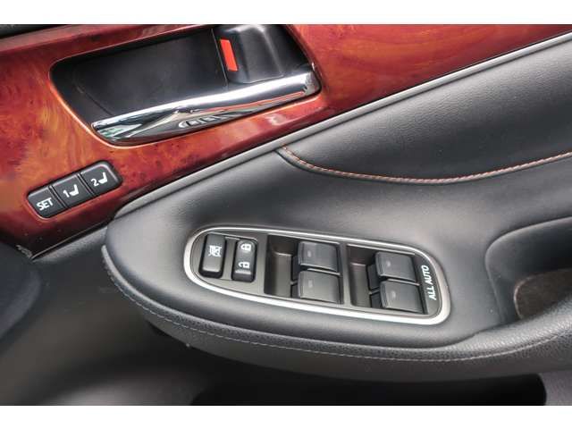 TOYOTA CROWN MAJESTA HYBRID 2016 Image 31