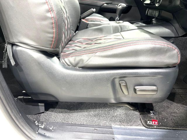 TOYOTA HILUX 4WD 2023 Image 31