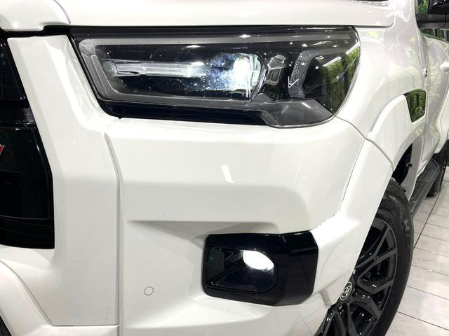 TOYOTA HILUX 4WD 2023 Image 31