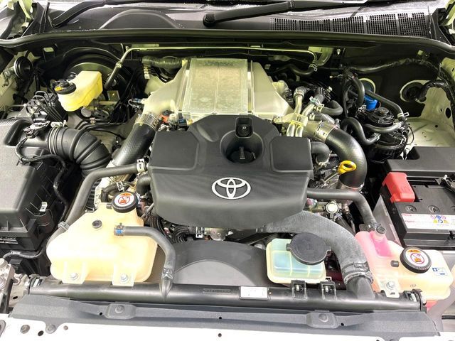 TOYOTA HILUX 4WD 2023 Image 31