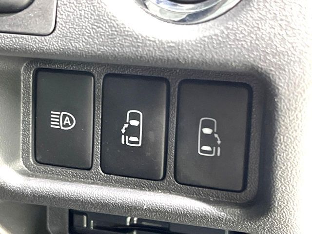 TOYOTA HIACE VAN 4WD 2021 Image 31