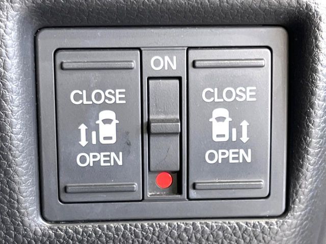 HONDA N BOX CUSTOM 2018 Image 31