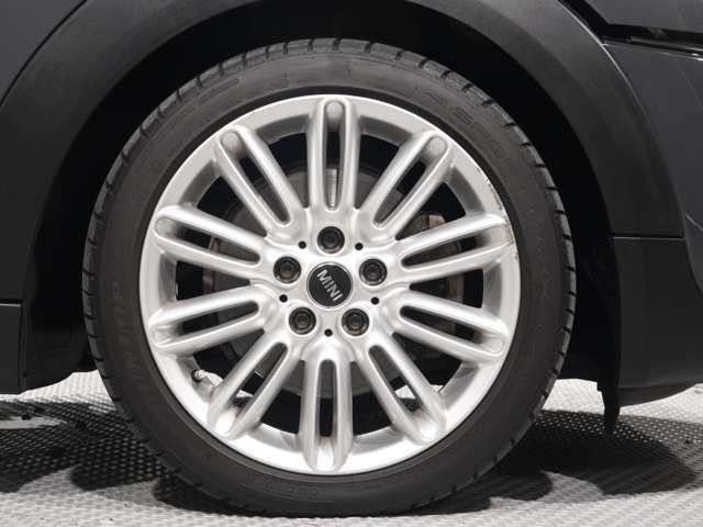 BMW MINI COOPER S 5D 2015 Image 31