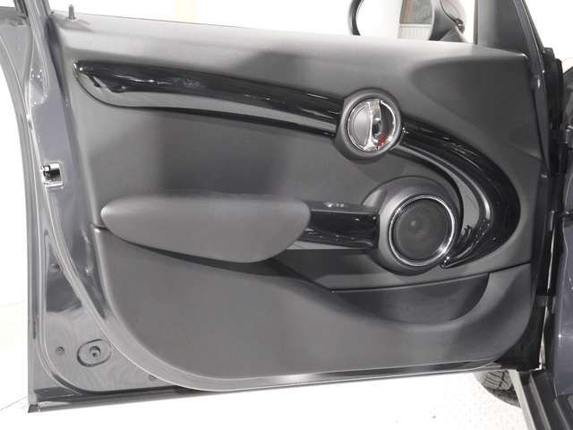 BMW MINI COOPER S 5D 2015 Image 31