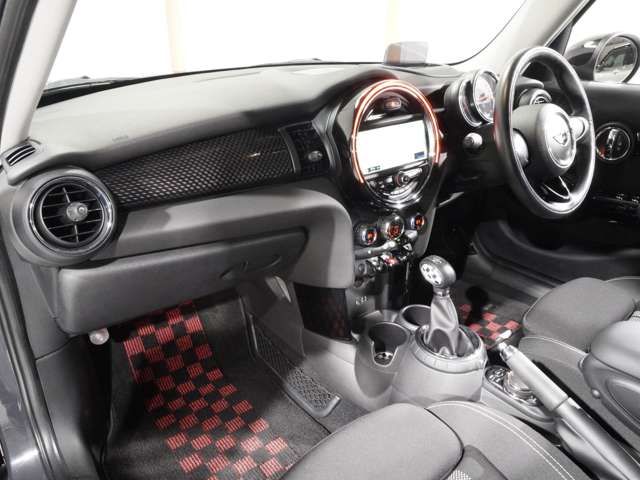 BMW MINI COOPER S 5D 2015 Image 31