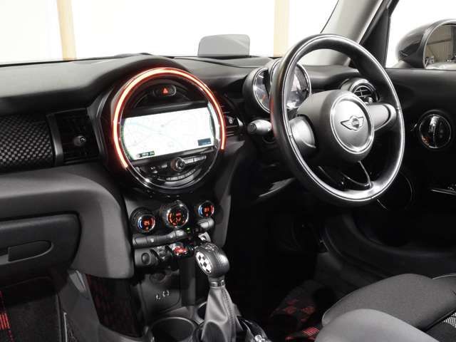 BMW MINI COOPER S 5D 2015 Image 31